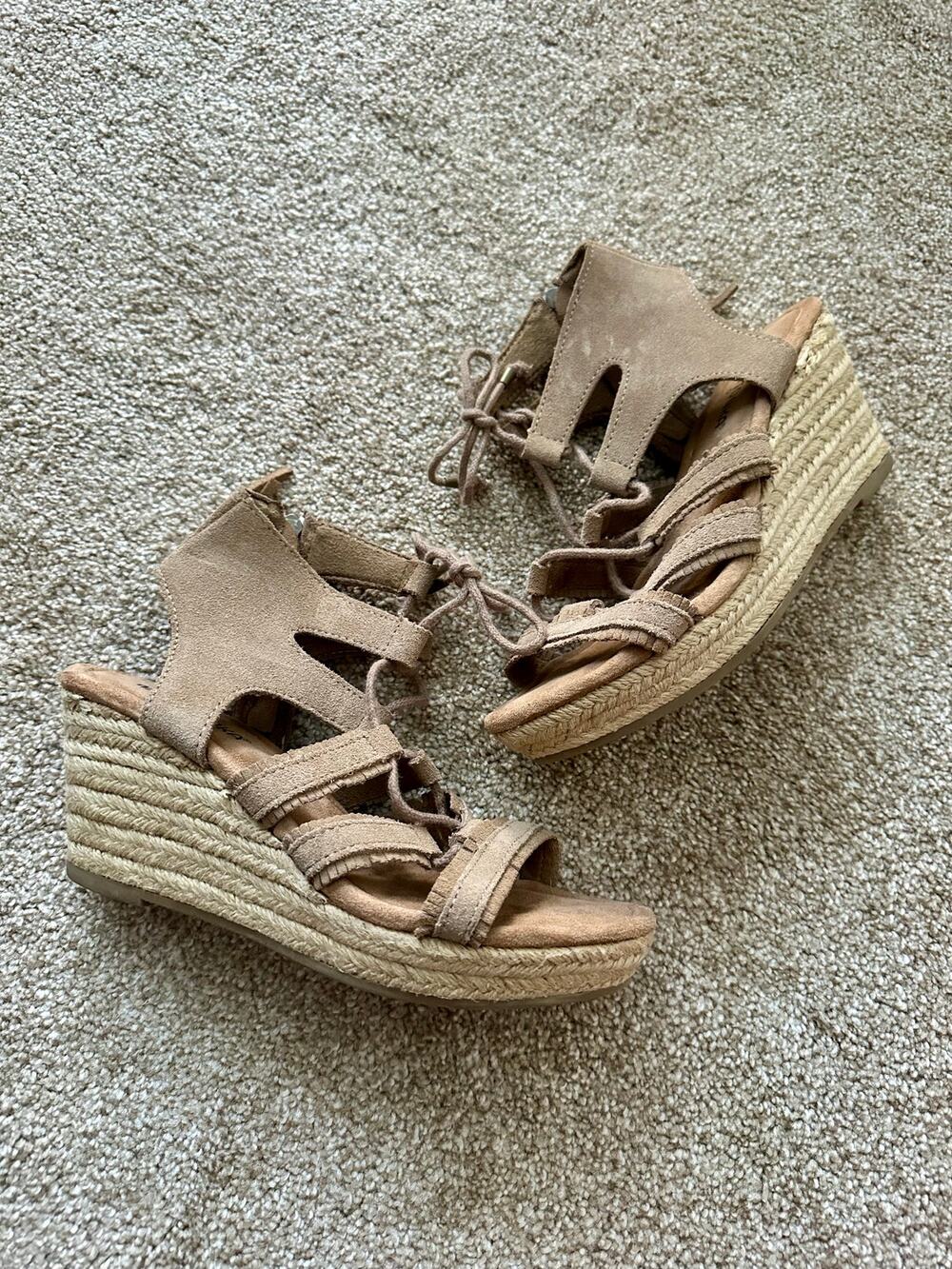 Minnetonka Leighton Gladiator Suede Lace Up Wedge Espadrille Sandals Size 8